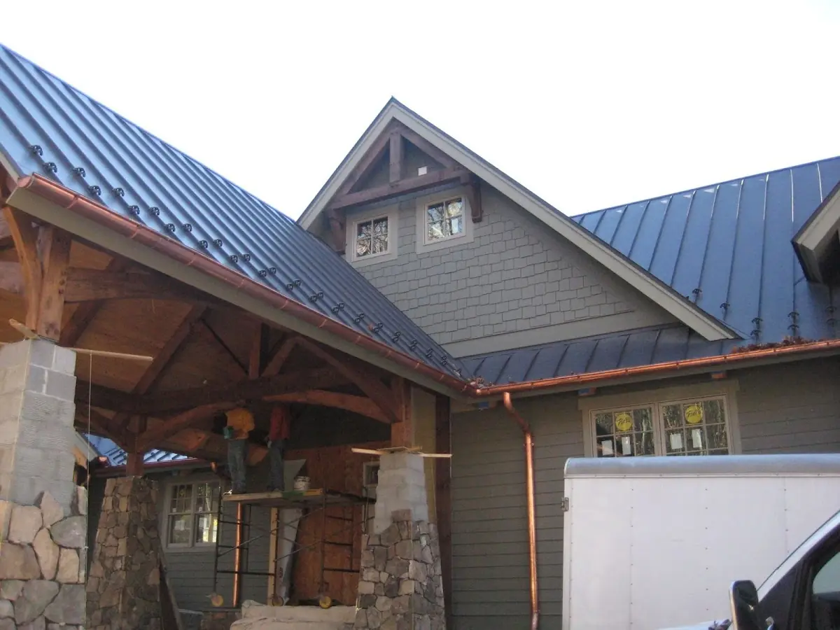 Craftsman Roofing team delivering quality roofing work in Lordland